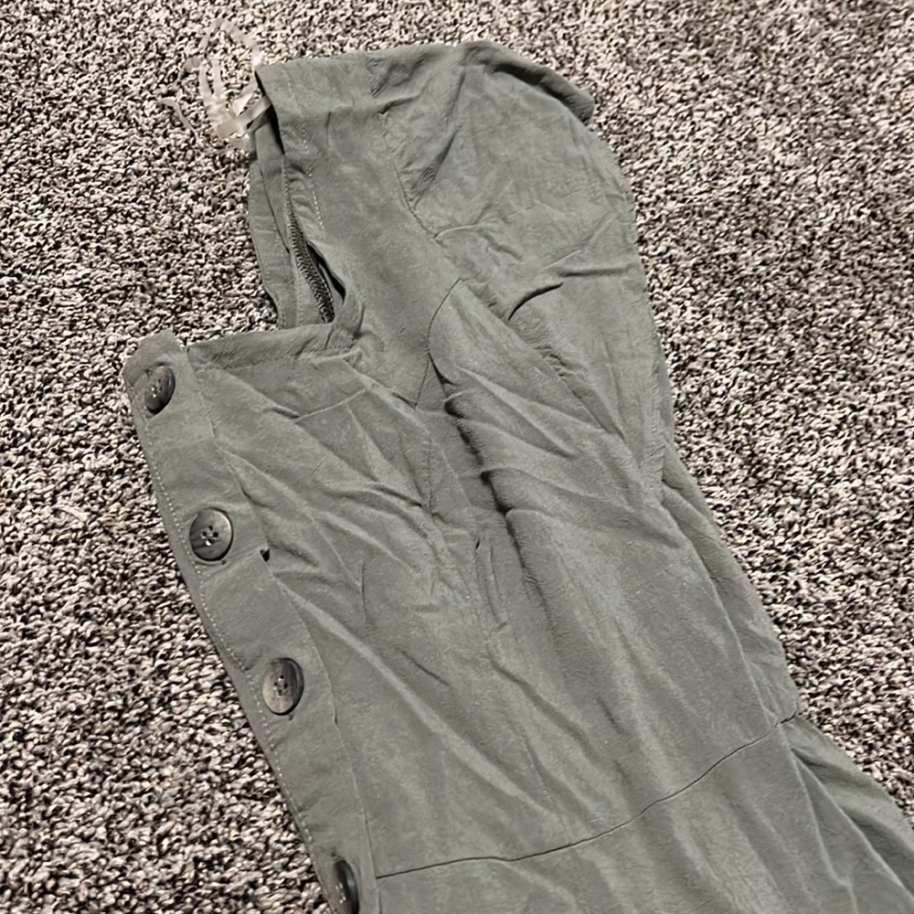 Universal Thread dress - Picture 3 of 3
